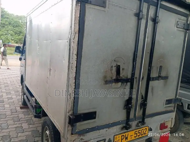 Tata Dimo Batta 2014 Lorry (Used)