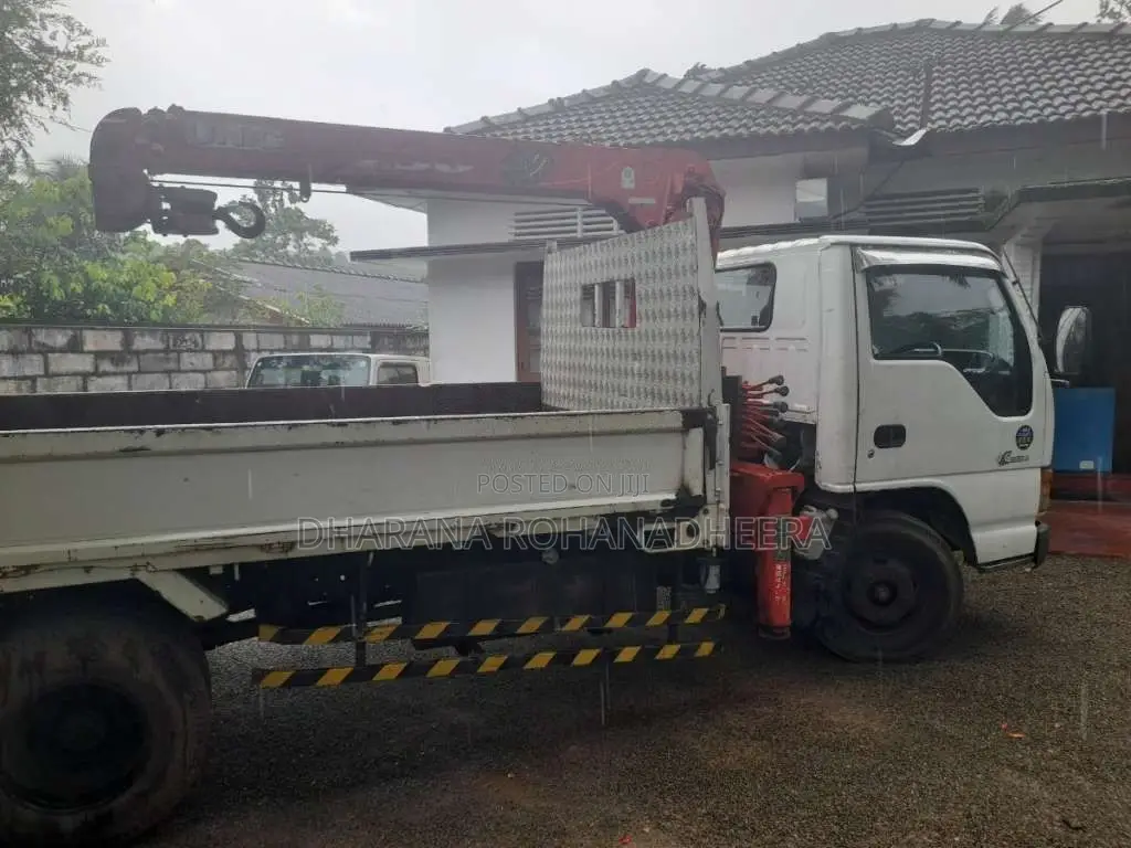 Isuzu Boom Truck 1990 Lorry (Used)