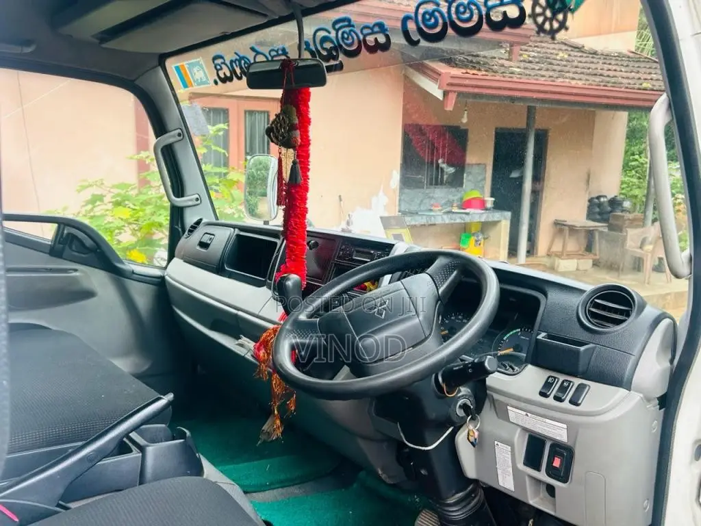 Mitsubishi Fuso 2019 Lorry (Used)