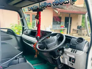 Mitsubishi Fuso 2019 Lorry (Used)