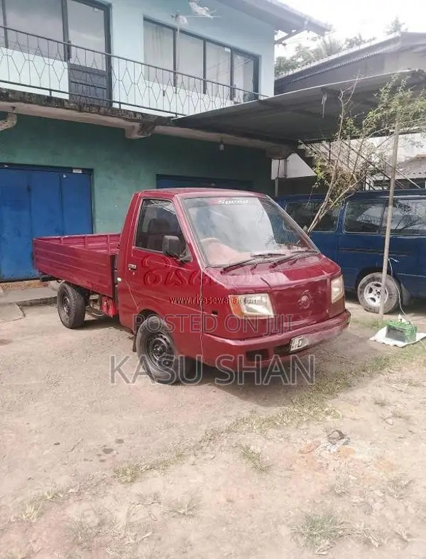 Ashok-Leyland Dost 2014 Lorry (Used)