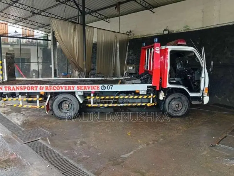 Nissan Carreir 1998 Lorry (Used)