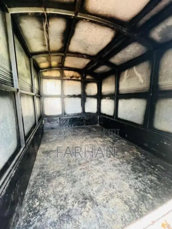 Tata Dimo Batta 2010 Lorry (Used)