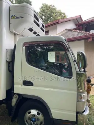 Mitsubishi Fuso 2012 Lorry (Used)