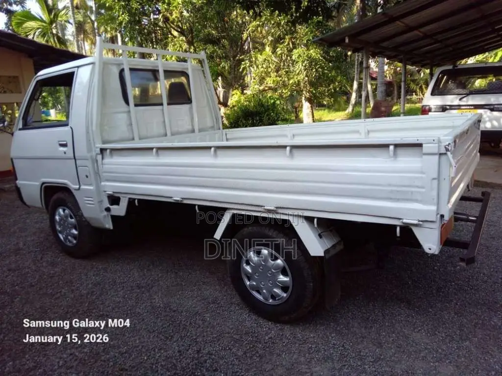 Mitsubishi L300 Delica 1980 Lorry (Used)