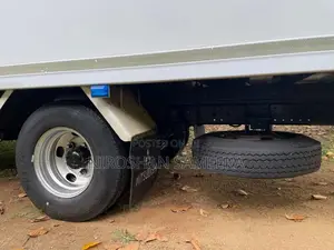 Mitsubishi Fuso 2012 Lorry (Used)
