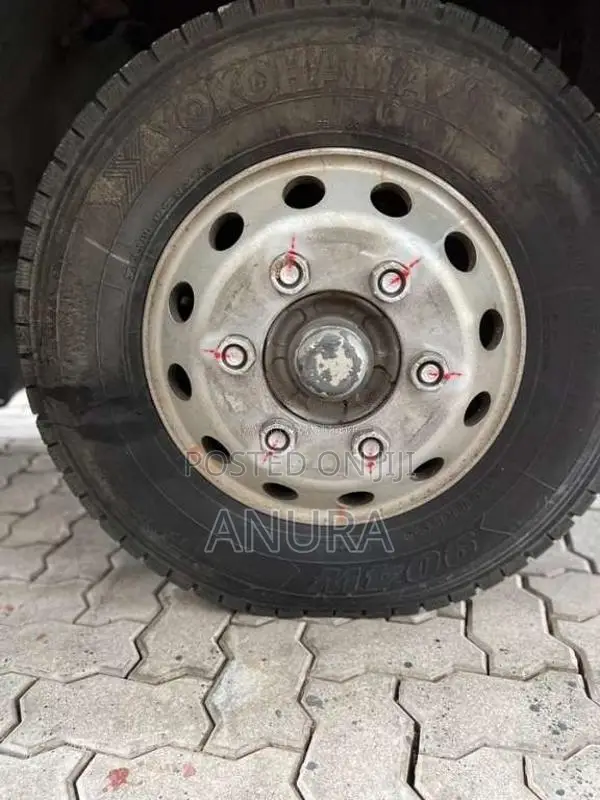 Isuzu Forward 2017 Lorry Unregistered (Recondition)