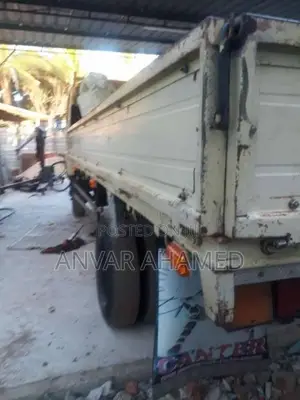 Mitsubishi Canter 1984 Lorry (Used)