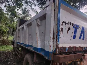 Tata Tipper 2005 Lorry (Used)