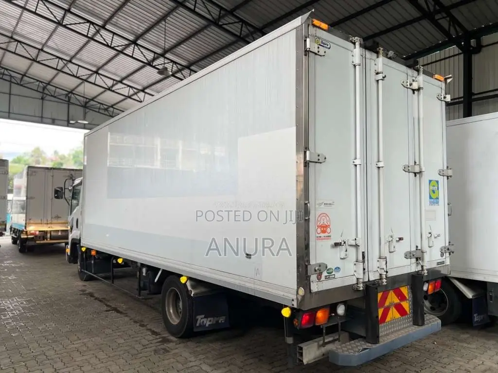 Isuzu Forward 2017 Lorry Unregistered (Recondition)