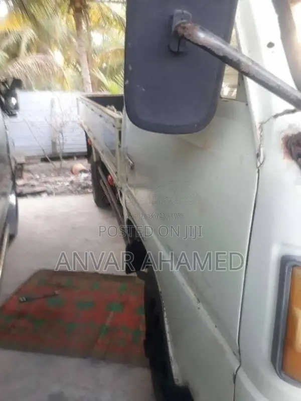 Mitsubishi Canter 1984 Lorry (Used)