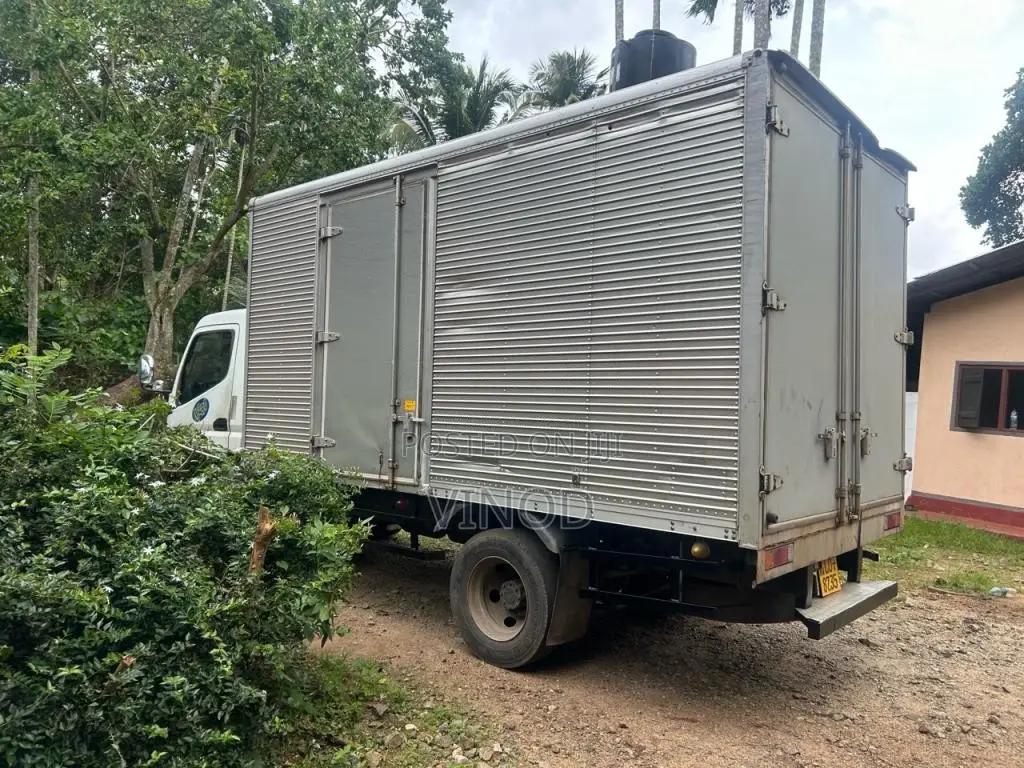 Mitsubishi Fuso 2019 Lorry (Used)