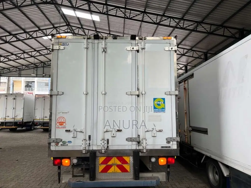 Isuzu Forward 2017 Lorry Unregistered (Recondition)
