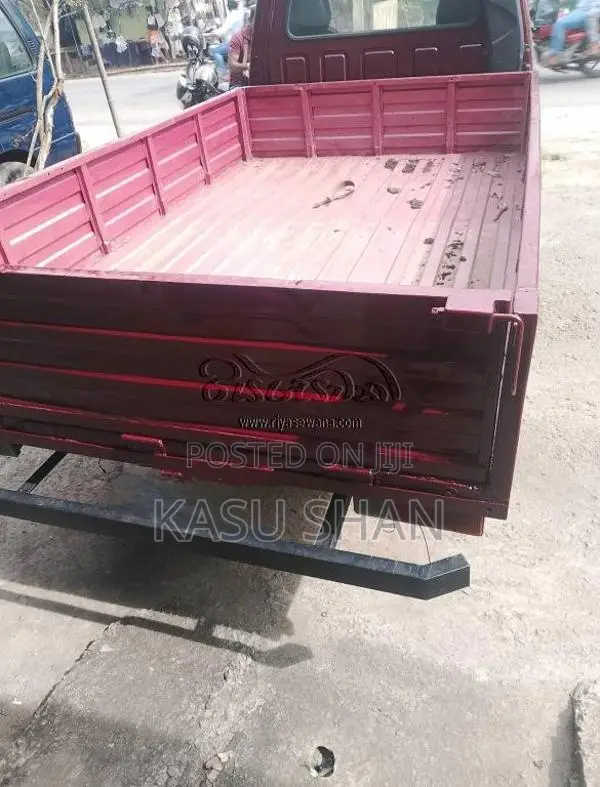 Ashok-Leyland Dost 2014 Lorry (Used)