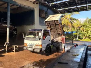 Isuzu Tipper 1997 Lorry (Used)