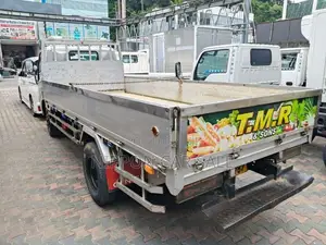 Toyota Dyna 2002 Lorry (Used)