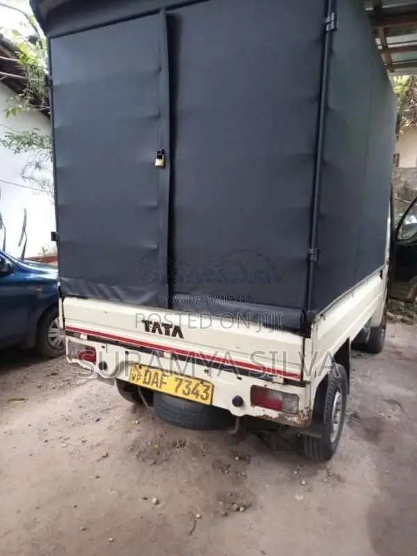 Tata Dimo Batta 2017 Lorry (Used)