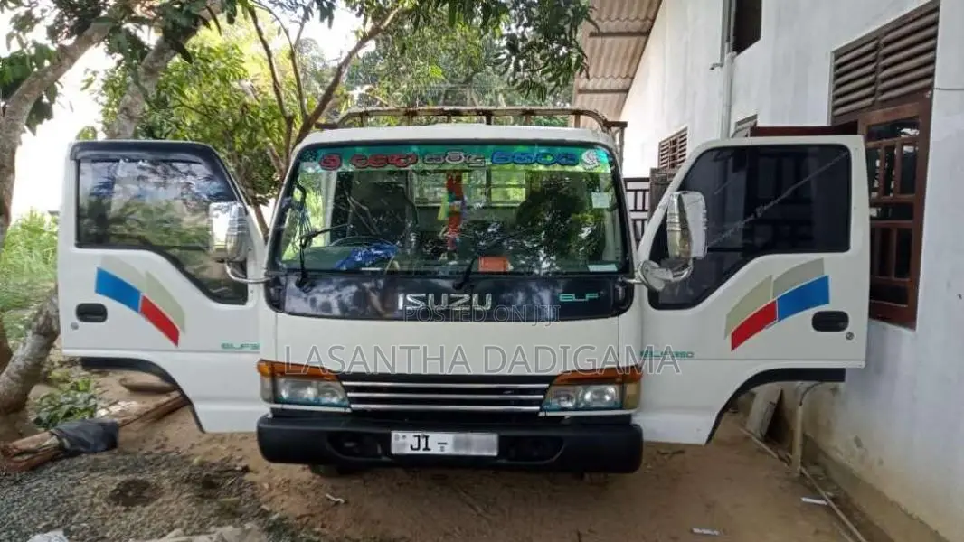 Isuzu NPR 2000 Lorry (Used)