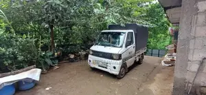Mitsubishi 2001 Mitsubishi 2001 Lorry (Used)