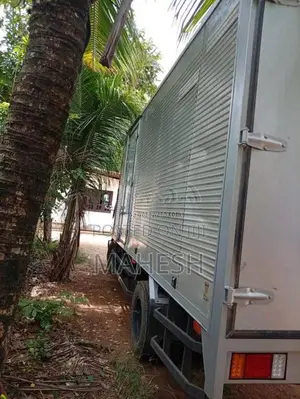 Isuzu ELF 1999 Lorry (Used)