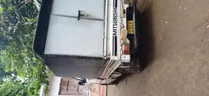 Mitsubishi 2001 Mitsubishi 2001 Lorry (Used)