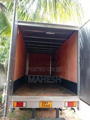 Isuzu ELF 1999 Lorry (Used)