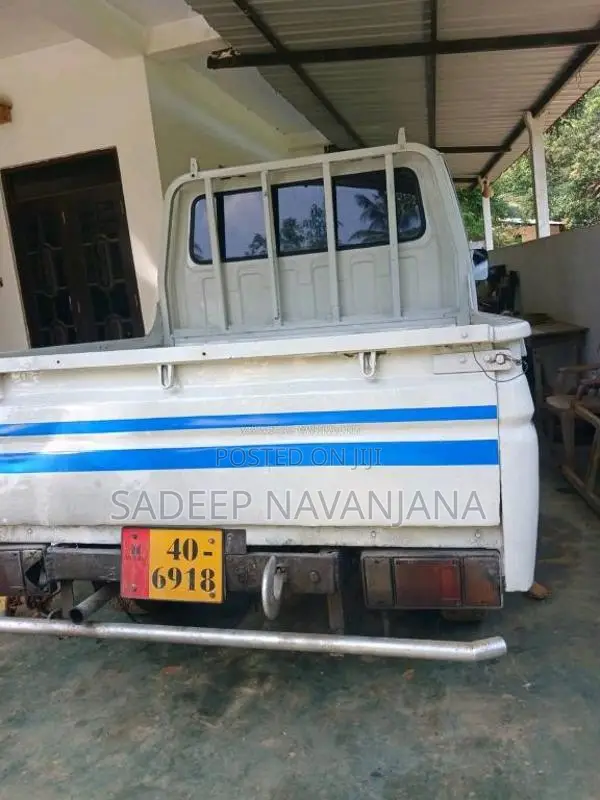 Isuzu ELF 1980 Lorry (Used)