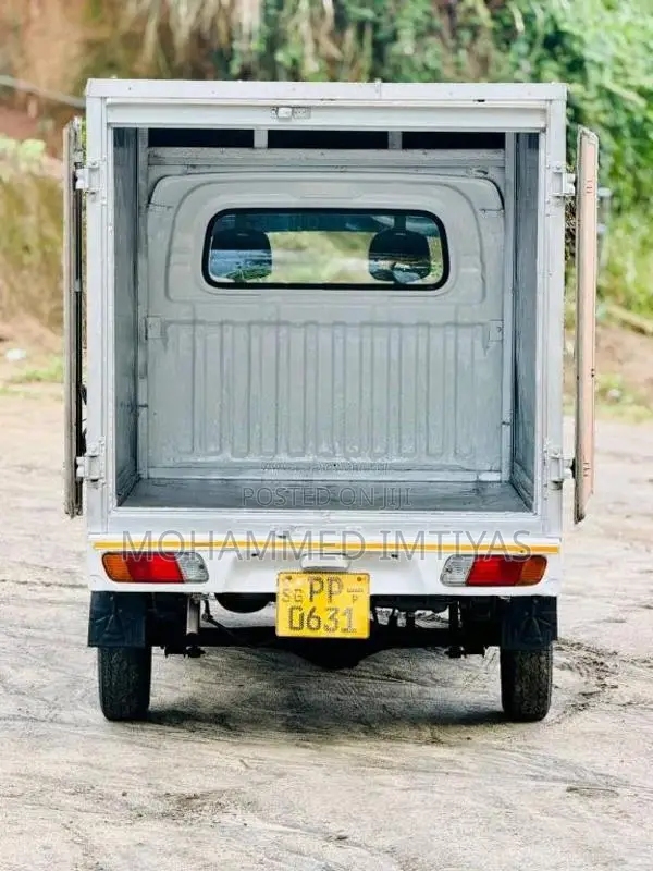 Mitsubishi U61T 2004 Lorry (Used)
