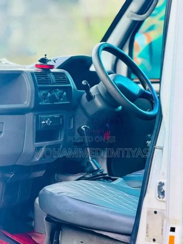 Mitsubishi U61T 2004 Lorry (Used)