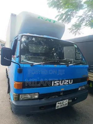 Isuzu NPR 1986 Lorry (Used)
