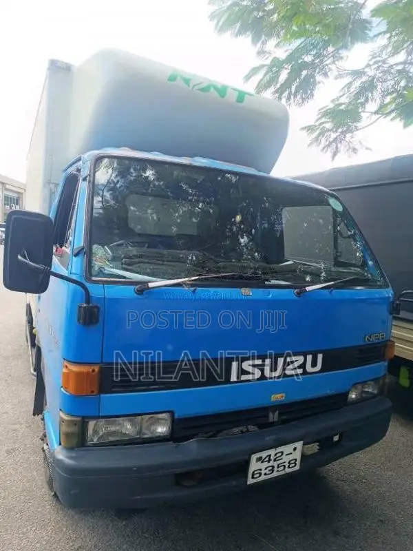 Isuzu NPR 1986 Lorry (Used)