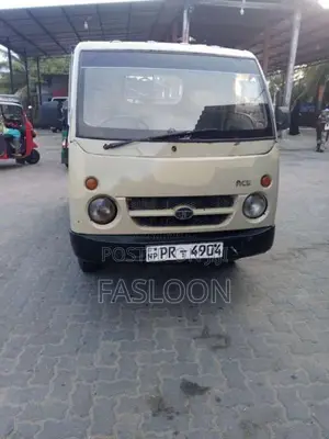 Tata Dimo Batta 2011 Lorry (Used)