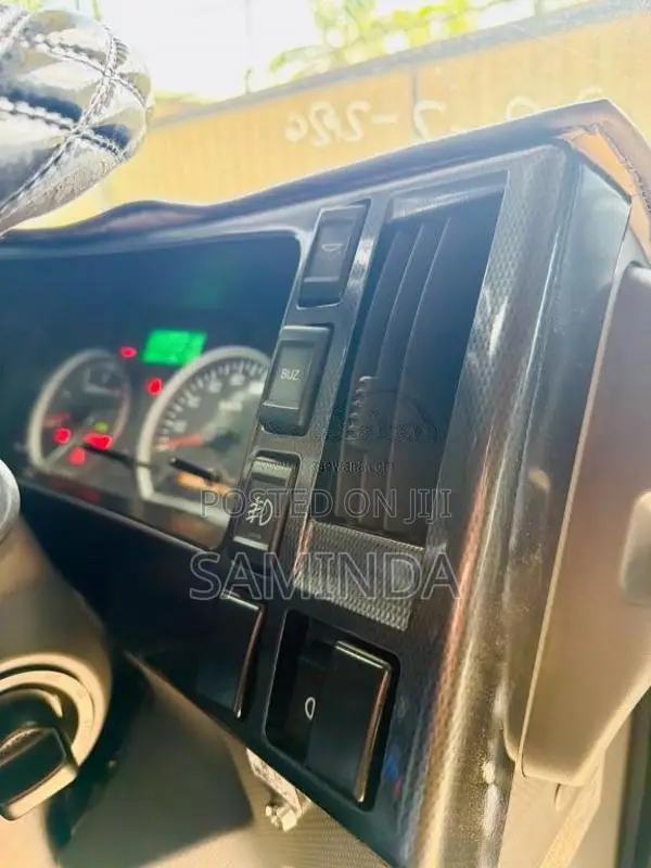 Isuzu Carrier 2017 Lorry Unregistered (Recondition)