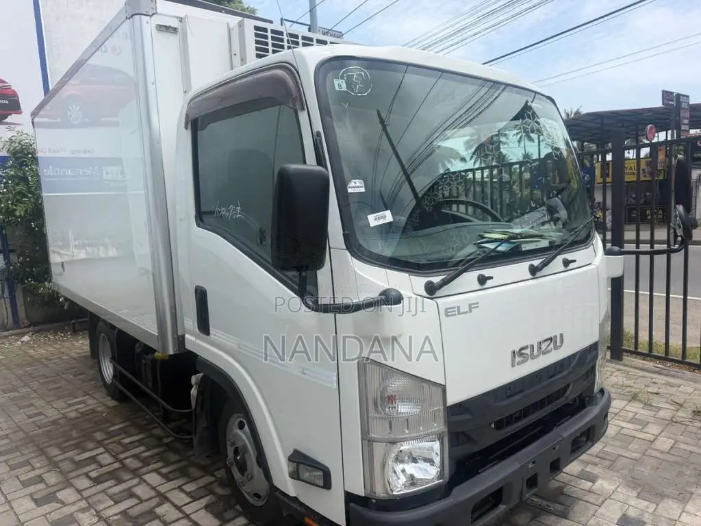 Isuzu FREEZER 10.5 2017 Lorry Unregistered (Recondition)