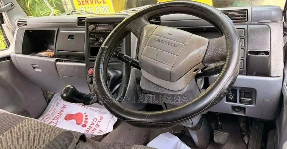 Mitsubishi Canter 2005 Lorry (Used)