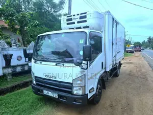 Isuzu ELF 2011 Lorry (Used)
