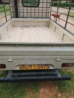 Tata Dimo Batta 2010 Lorry (Used)
