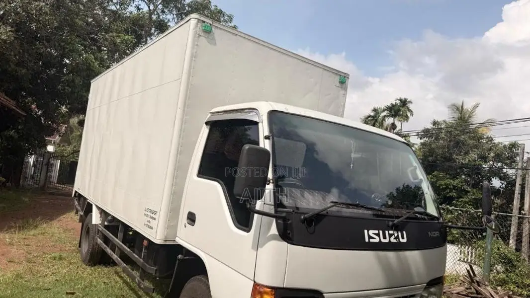 Isuzu NQR 2004 Lorry (Used)