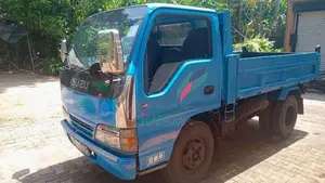 Isuzu 4HF1 2006 Lorry (Used)