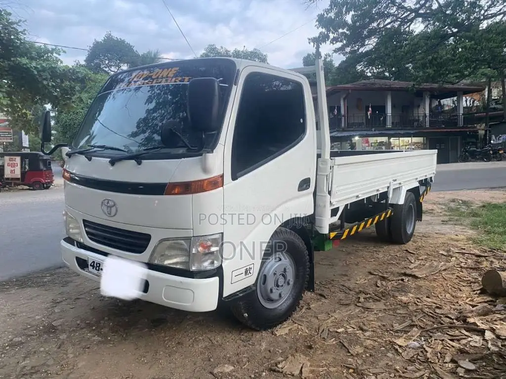 Toyota Dyna 1992 Lorry (Used)