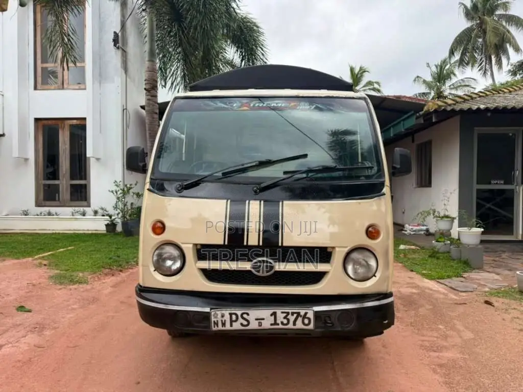Tata Dimo Batta 2012 Lorry (Used)