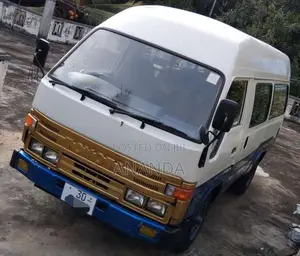 Toyota Dyna 1982 Lorry (Used)