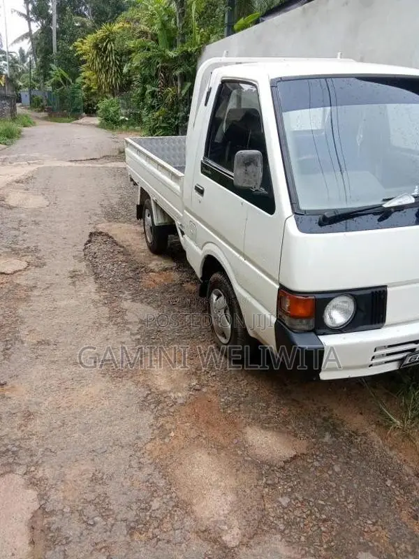 Nissan Vanette 1993 Lorry (Used)