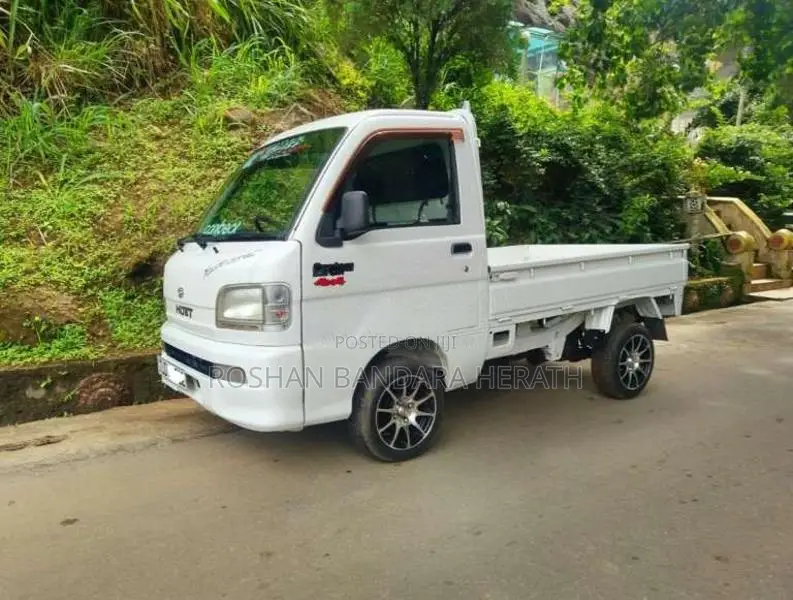Daihatsu Hijet 2003 Lorry (Used)