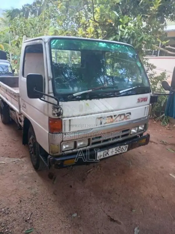 Mazda Titan 1996 Lorry (Used)