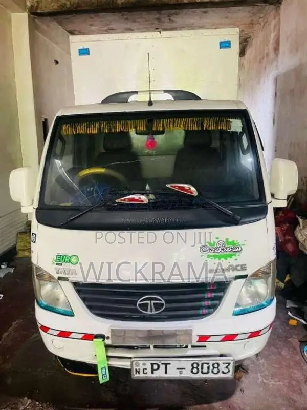 Tata Dimo Lokka 2013 Lorry (Used)