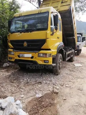 Tata Sinotruk HOWO Dump Truck Tipper 2017 Lorry (Used)