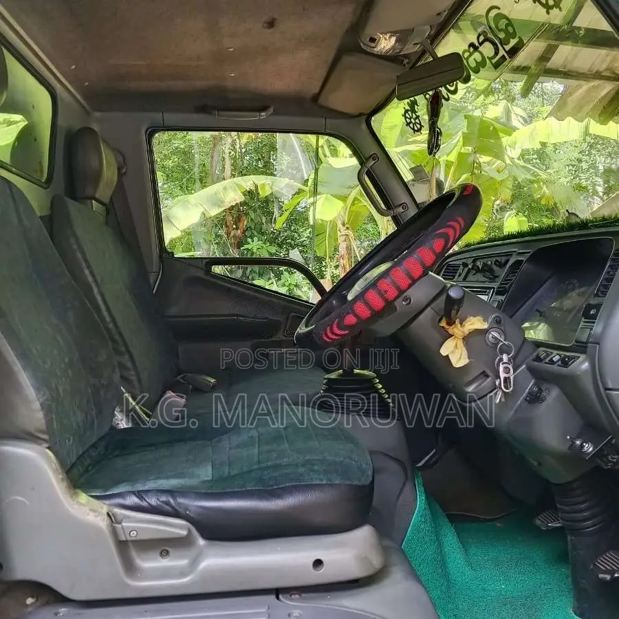 Mitsubishi Canter 2001 Lorry (Used)