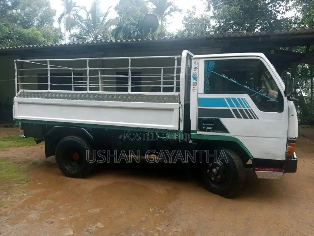 Mitsubishi Canter 1998 Lorry (Used)