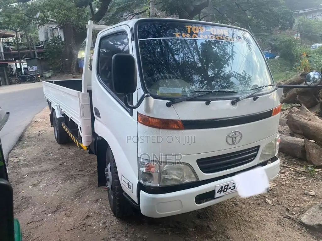 Toyota Dyna 1992 Lorry (Used)